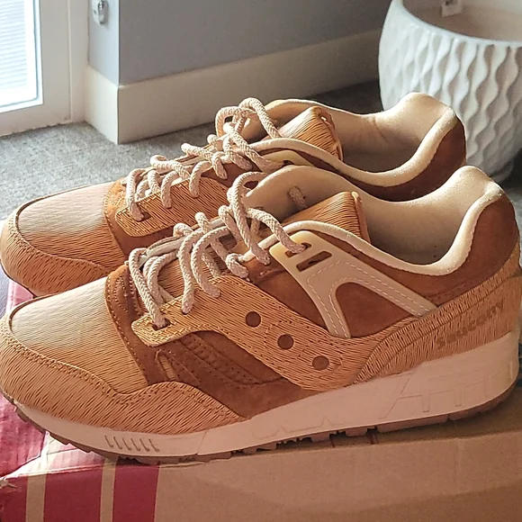 Saucony Grid SD HT (Limited Edition) Men Sz 7 Women Sz 8.5 - Picture 2 of 7